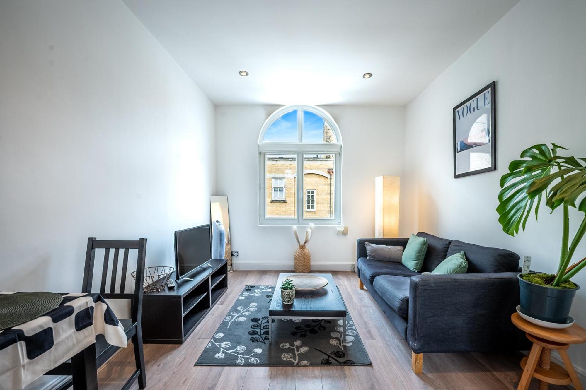 One-Bed Flat, Kensington, Bank Payment To The Host Within 24H From The Reservation Apartment London Bagian luar foto